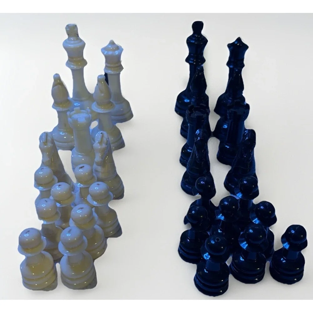 Vintage Chess Pieces‎ Plastic - White and Black